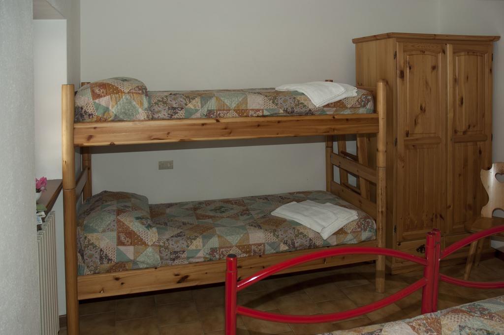 Casa Vacanze Ca' De Val Campodolcino Oda fotoğraf