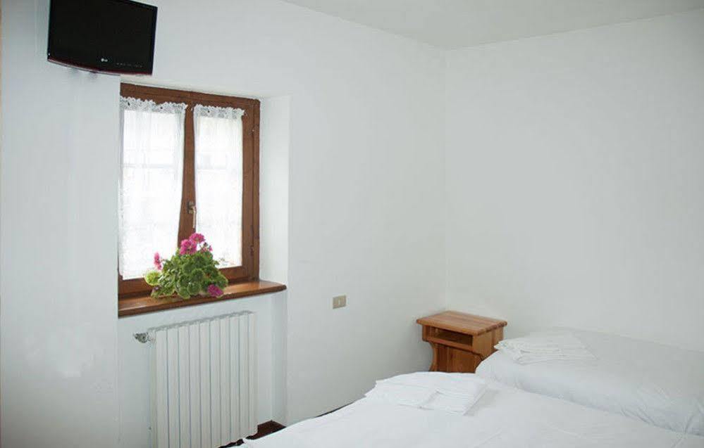Casa Vacanze Ca' De Val Campodolcino Dış mekan fotoğraf